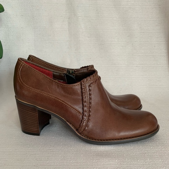 NWOT Liz Claiborne Mohave Brown Leather 
Flex Ankle Boot Woman’s 8.5M - Picture 3 of 14